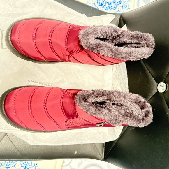 Dream Paris Women's purple or red wine Winter Boots. NWT. fast 🚚📦size 7.5 - Picture 15 of 16